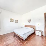 Giugio By Interhome * Floridia