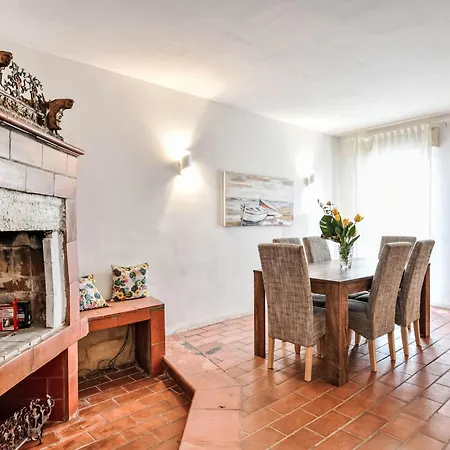 Giugio By Interhome