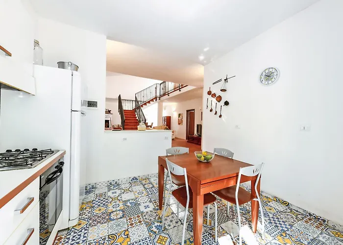 别墅 Giugio By Interhome *