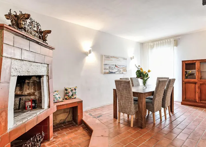 Giugio By Interhome